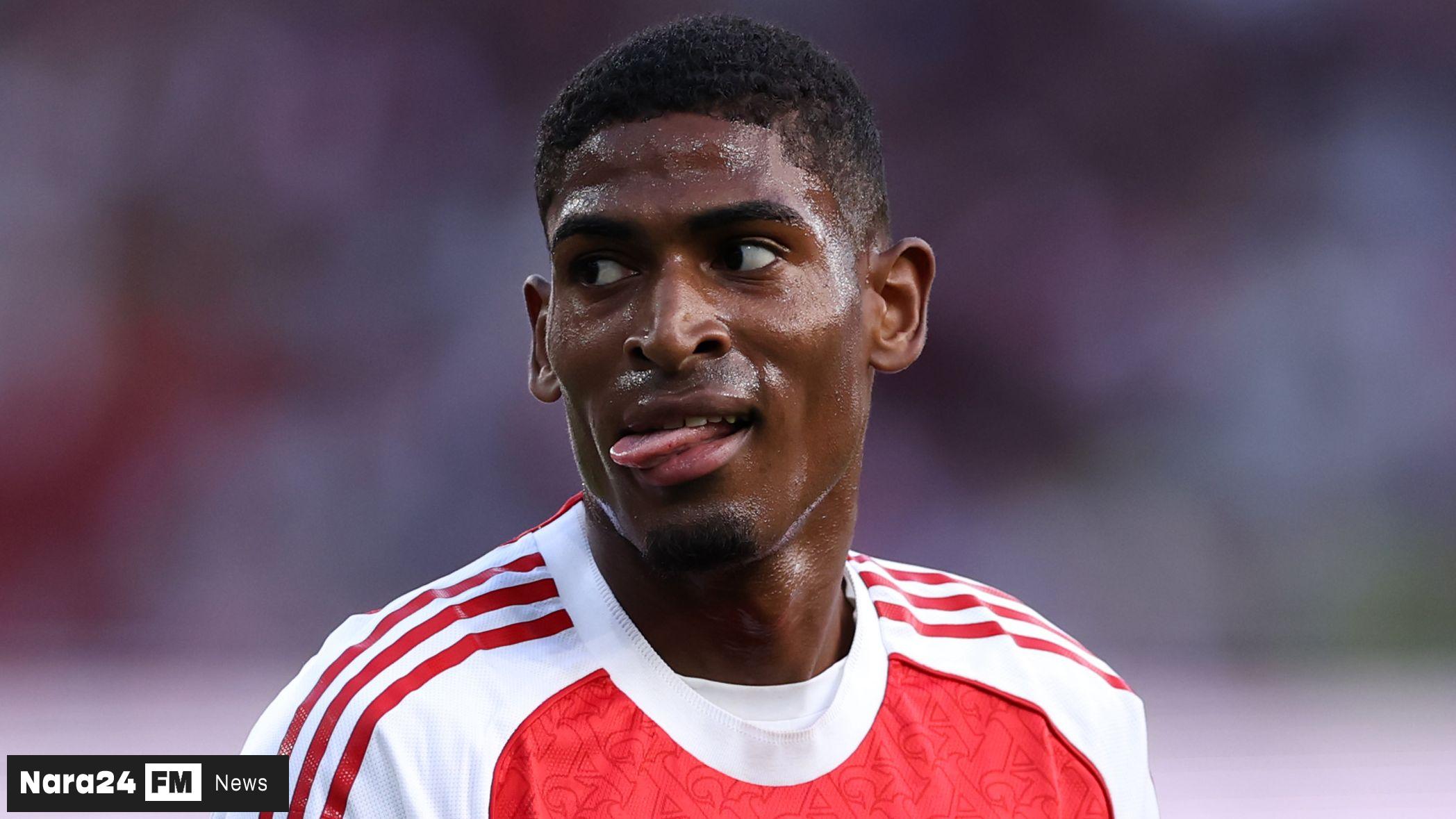 Arsenal's Rising Star Cristhian Mosquera Reflects on His Arsenal Journey and Intense Mikel Arteta Talks 