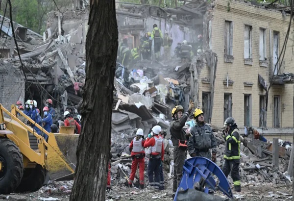 Russian Overnight Strikes Kill 14 in Kyiv, Wound Dozens Across Ukraine