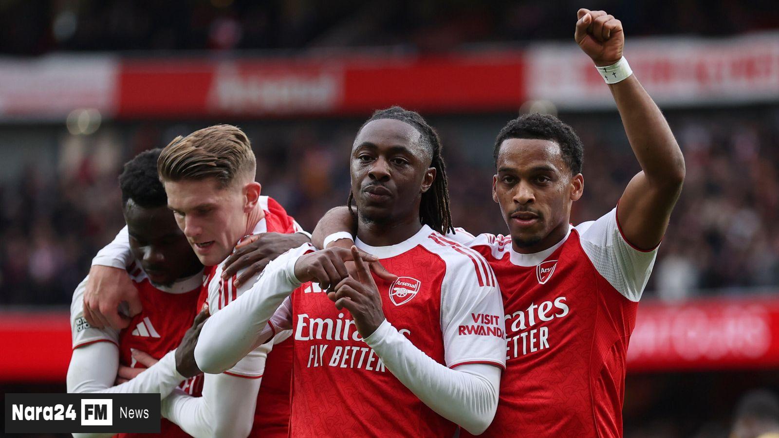 Arsenal's Title Triumph Predicted by Gary Neville as Jamie Carragher Praises Gabriel's Impact