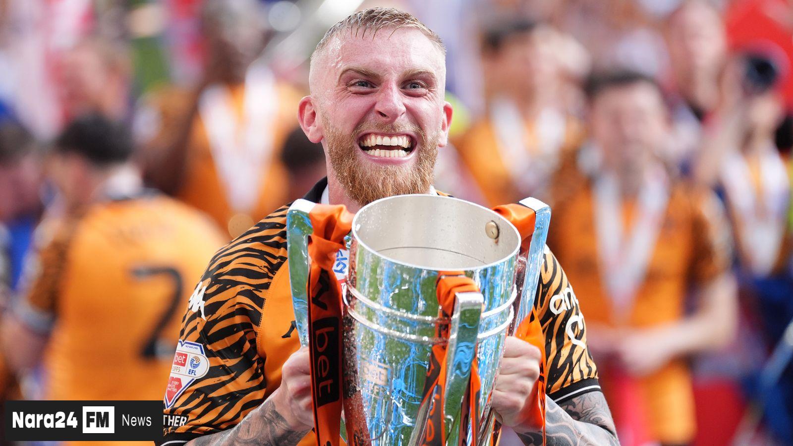 Hull City Secures Premier League Return with Oli McBurnie's Last-Minute Win
