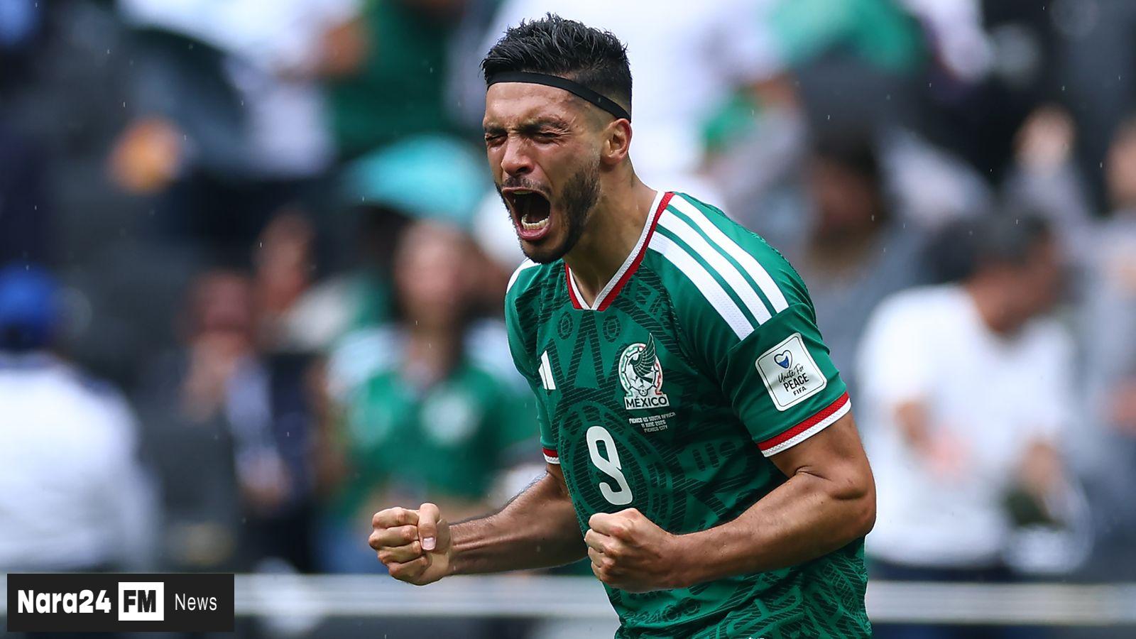 Mexico Stuns South Africa 2-0 in Thrilling World Cup Opener with Red Card Drama