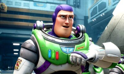 life-size-buzz-lightyear-suit-brings-pixar-hero-to-life-in-epic-toy-story-cosplay-video